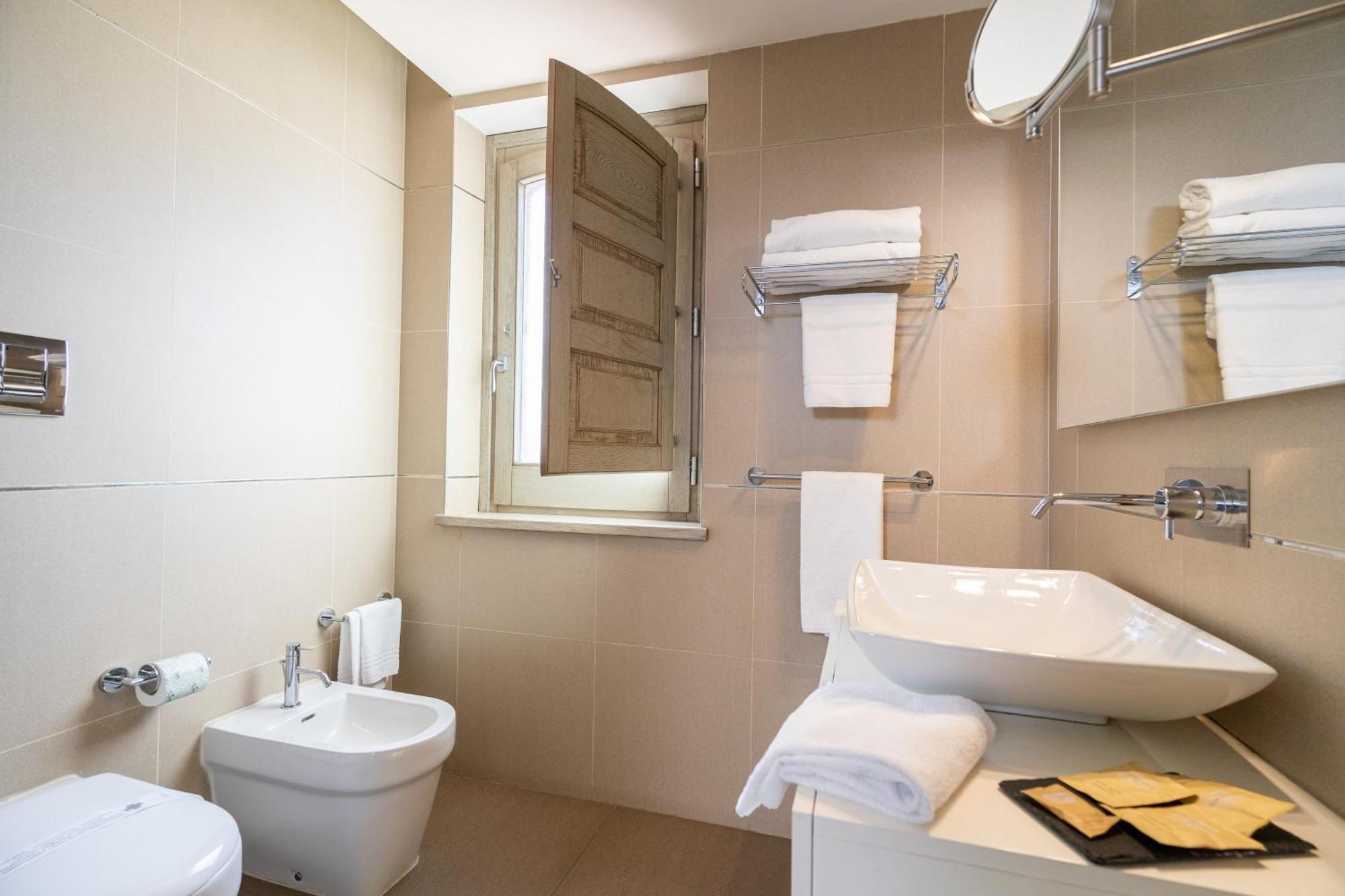 Tenuta Contessa Farm & Cosenza 3*